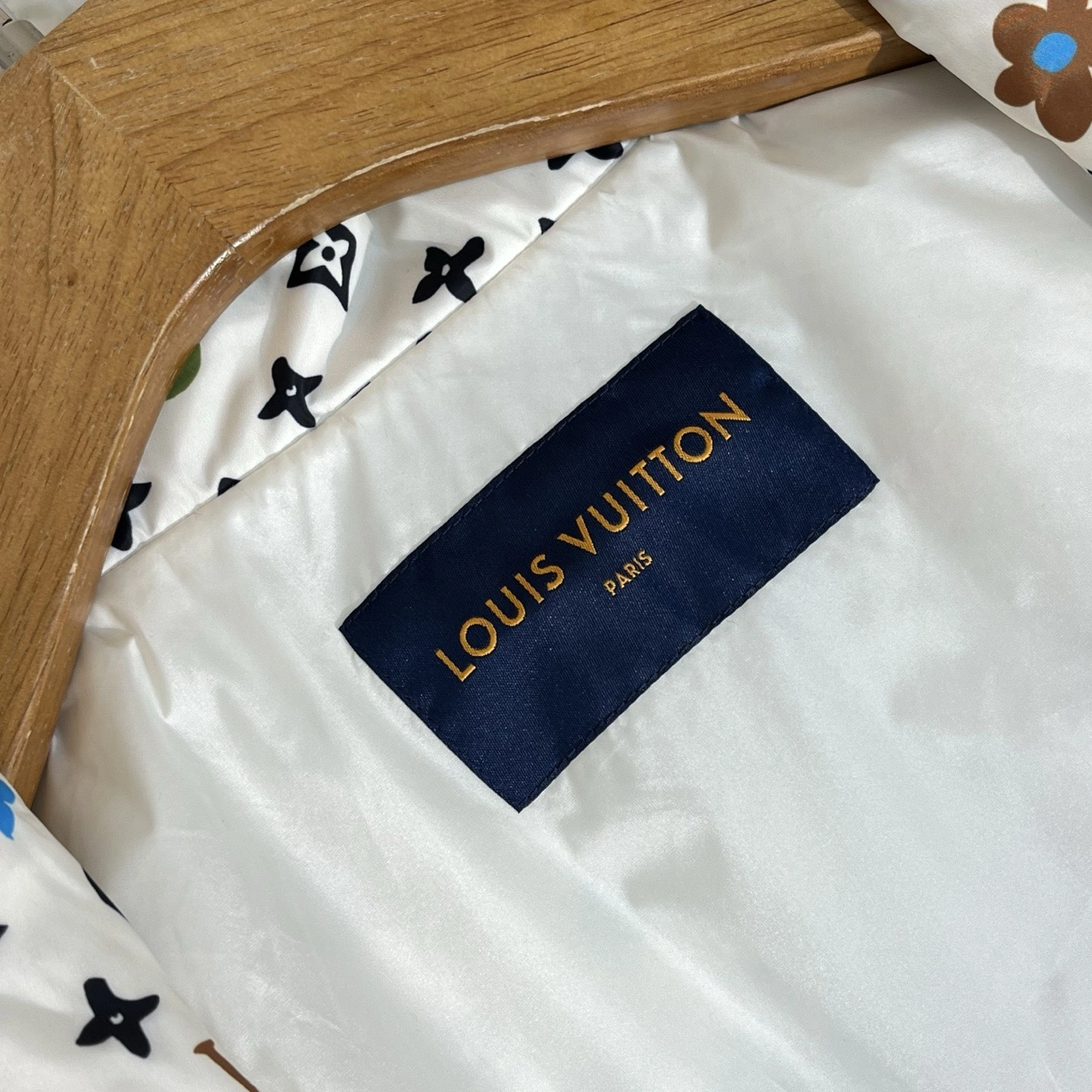 wg.luxury-- 8V embroidery 2colour item: E-F443J1841-2H